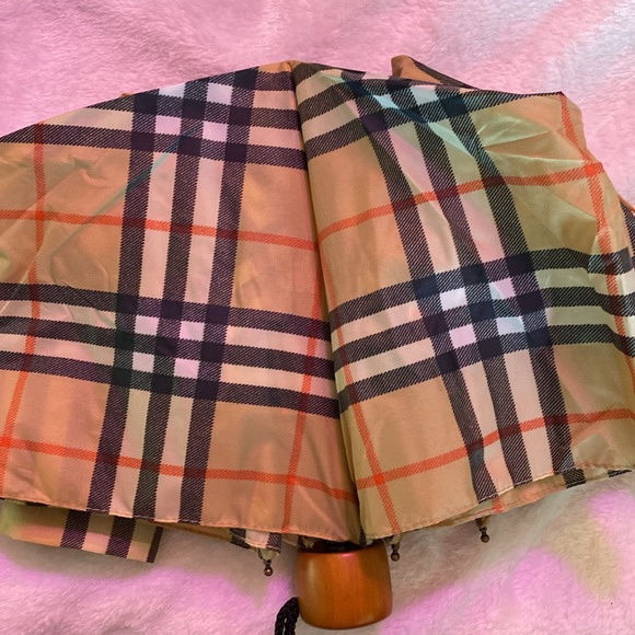 Vintage Burberrys umbrella and scarf bundle - Picture 3 of 14
